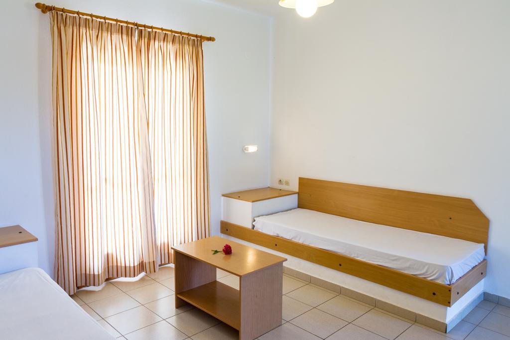 Kokkini Hani Ideal Hotel מראה חיצוני תמונה