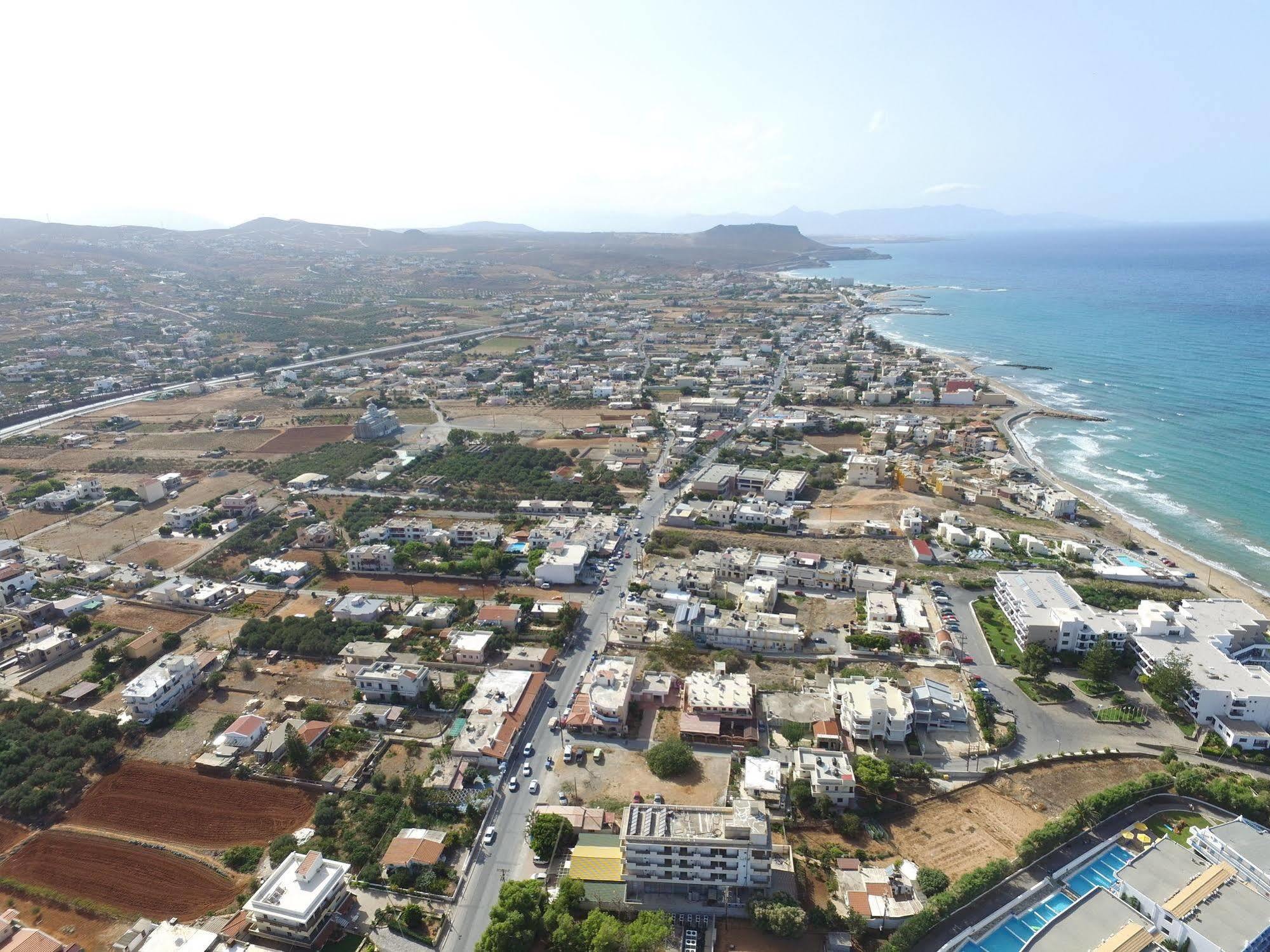 Kokkini Hani Ideal Hotel מראה חיצוני תמונה