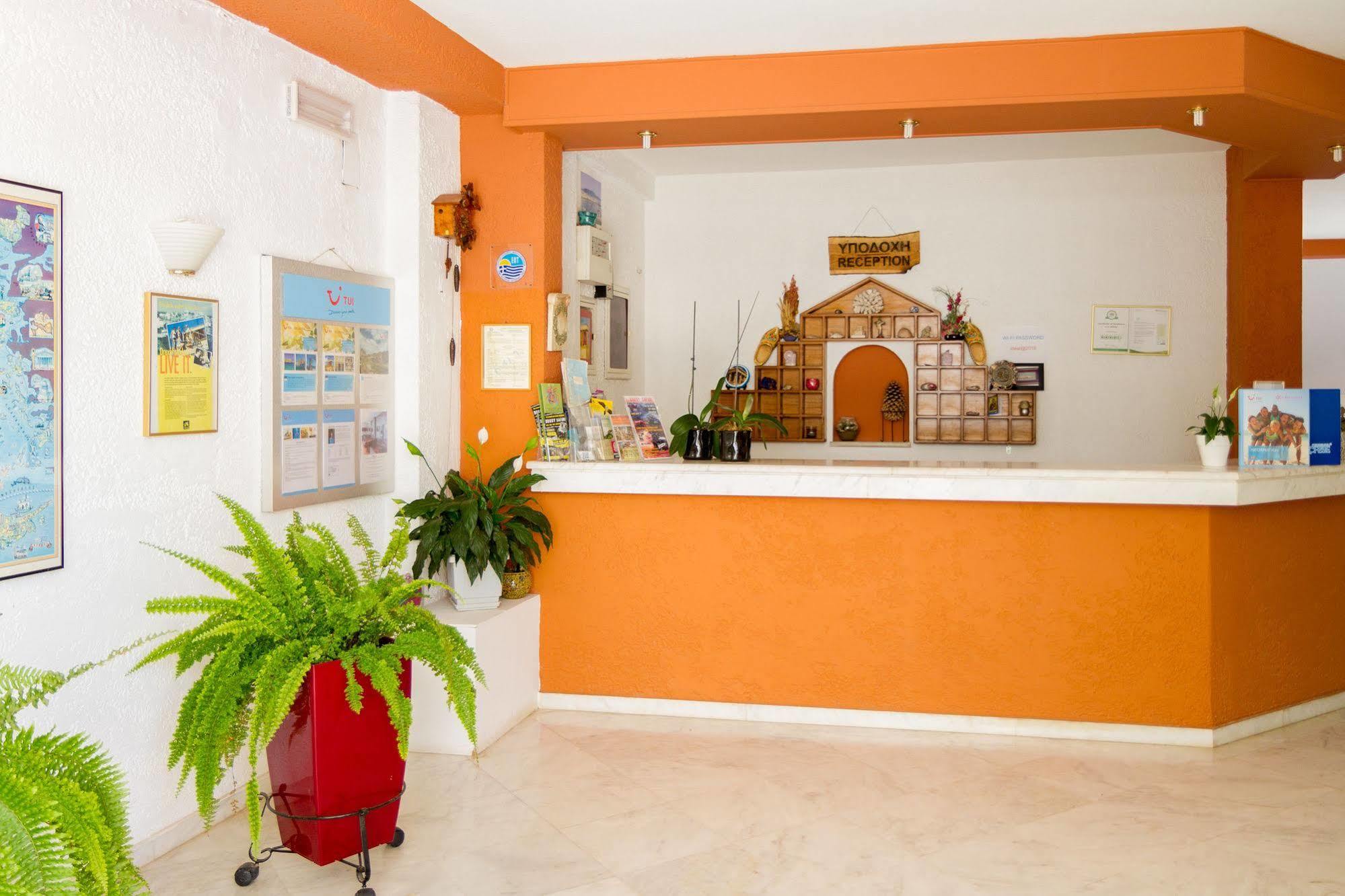 Kokkini Hani Ideal Hotel מראה חיצוני תמונה