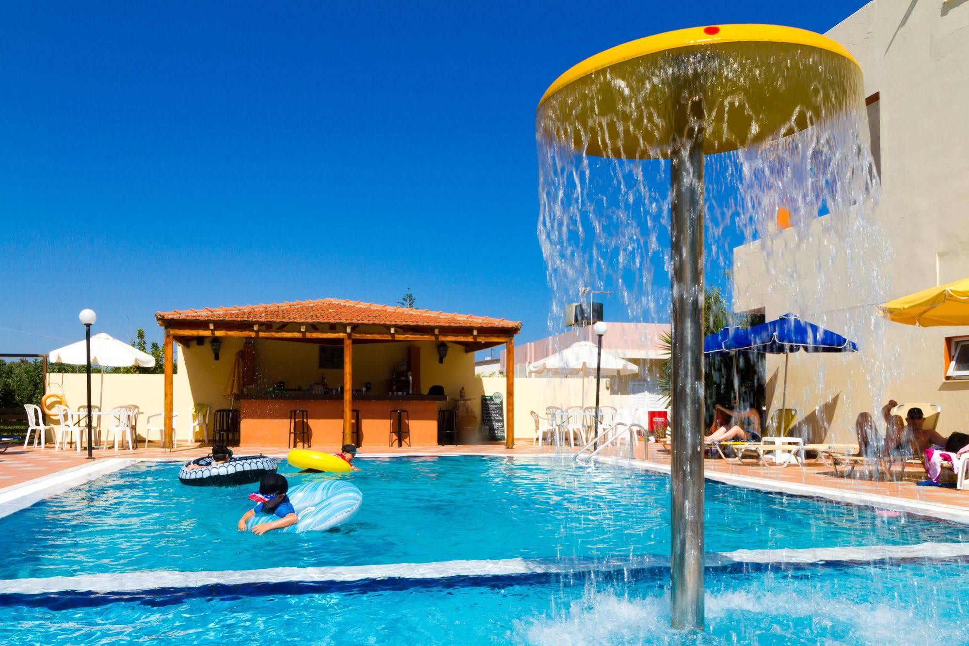 Kokkini Hani Ideal Hotel מראה חיצוני תמונה