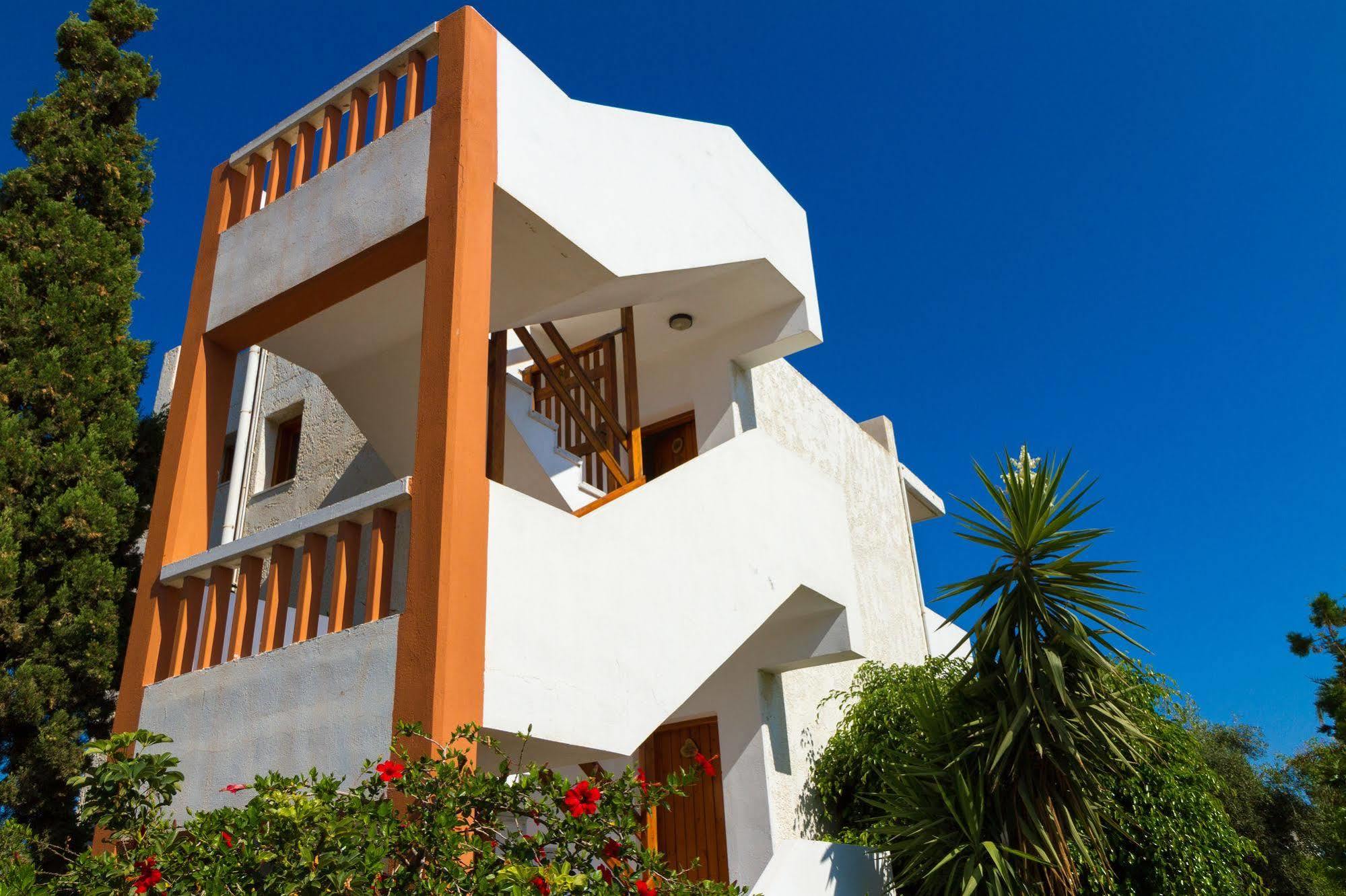 Kokkini Hani Ideal Hotel מראה חיצוני תמונה